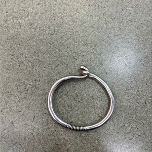 Uno de 50 silver bracelet size small
